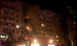 14 صاروخا باليستيا و250 مسيرة.. كييف تحت قصف روسي "هائل"